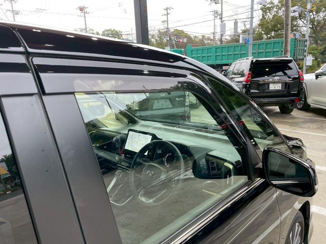 ヴォクシー Ｓ－Ｚ　ＧＲエアロ　純正１０．５型ナビ　ＴＶキャンセラー　ＨＤＭＩ　Ｂｌｕｅｔｏｏｔｈ　パワスラ　バックカメラ　レーダークルーズコントロール　シートヒーター　Ｗエアコン　サイドサンシェード　ドラレコ　ＥＴＣ（47枚目）