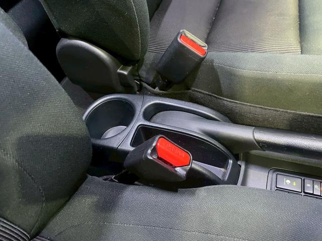 アクア Ｓスタイルブラック　ＬＯＸＡＲＮＹホイール　ローダウン　純正７型ナビ　ＴＶ視聴可　　　　Ｂｌｕｅｔｏｏｔｈ　バックカメラ　シートヒーター　オートライト　サイドバイザー　スマートキー　キーレス　ＬＥＤヘッドライト　　ＥＴＣ（18枚目）