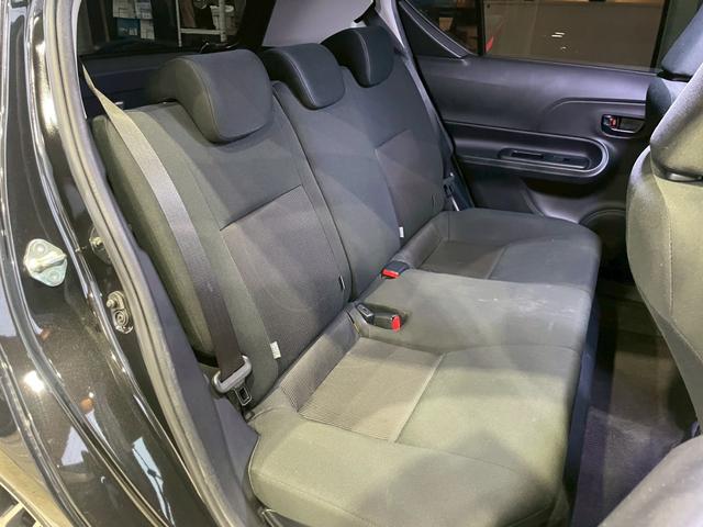 アクア Ｓスタイルブラック　ＬＯＸＡＲＮＹホイール　ローダウン　純正７型ナビ　ＴＶ視聴可　　　　Ｂｌｕｅｔｏｏｔｈ　バックカメラ　シートヒーター　オートライト　サイドバイザー　スマートキー　キーレス　ＬＥＤヘッドライト　　ＥＴＣ（25枚目）