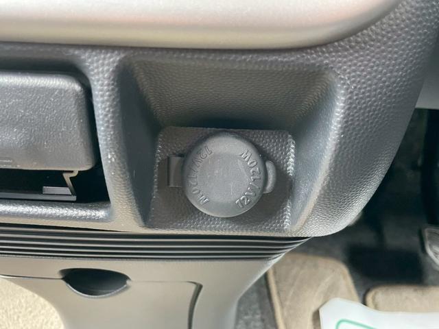 アルトラパン １０ｔｈアニバーサリーリミテッド　ワンオーナー　シートヒーター　ＥＴＣ　禁煙車　ラジオ　ＣＤ　キーレス　スマートキー　サイドバイザー　アクセサリーソケット　純正１４インチホイール　ドリンクホルダー（16枚目）