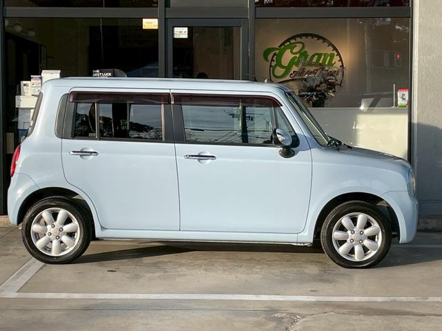 アルトラパン １０ｔｈアニバーサリーリミテッド　ワンオーナー　シートヒーター　ＥＴＣ　禁煙車　ラジオ　ＣＤ　キーレス　スマートキー　サイドバイザー　アクセサリーソケット　純正１４インチホイール　ドリンクホルダー（40枚目）