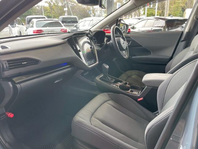 クロストレック リミテッド STI パフォーマンスマフラー TOYOTIRES ホワイトレター RAYSホイール ルーフレール 全周囲カメラ 純正11型ナビ TV視聴可 キャンセラー カープレイ シートヒーター ラゲッジマット(32枚目)