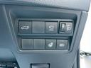 パワーバックドア、ステアリングヒーターを装備しております!リアゲートは運転席からの開閉が可能です!