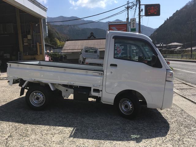 4WD マニュアル 検査令和2年(4枚目)