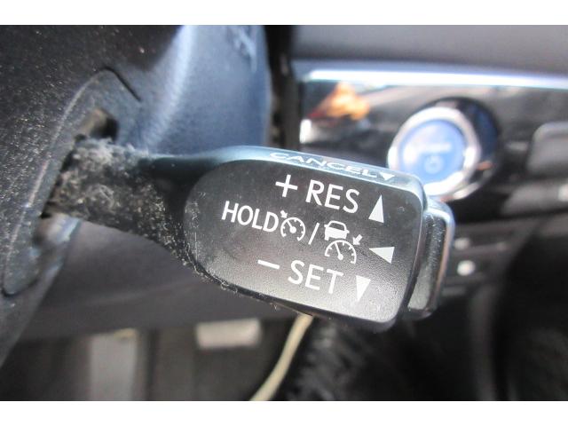 プリウス Ｓツーリングセレクション　モデリスタエアロ　アルパインナビＴＶ　Ｂモニター　クルコン　合皮シート　外１７インチアルミ（19枚目）