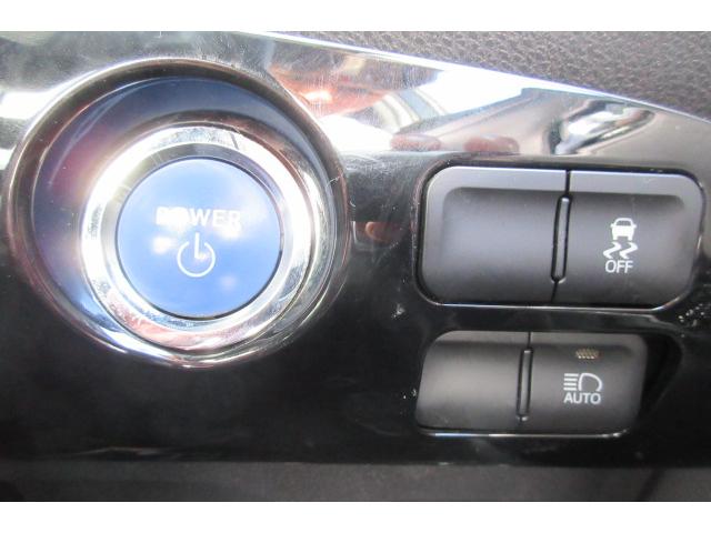 プリウス Ｓツーリングセレクション　モデリスタエアロ　アルパインナビＴＶ　Ｂモニター　クルコン　合皮シート　外１７インチアルミ（20枚目）