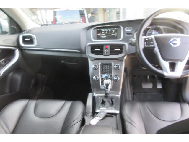 V40 D4 SE 純正ナビTV Bモニター レザーシート ヒーター シティセーフティ 車検整備付き(10枚目)