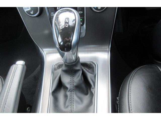 V40 D4 SE 純正ナビTV Bモニター レザーシート ヒーター シティセーフティ 車検整備付き(19枚目)