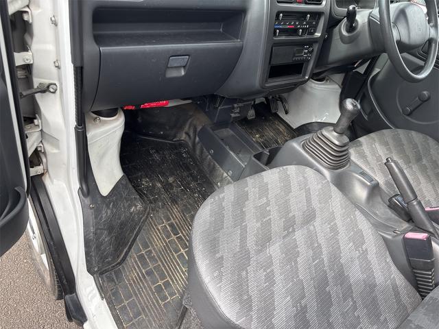 キャリイトラック ＫＣエアコン・パワステ　４ＷＤ　エアコンパワステ　ラジオ　修復歴なし（16枚目）