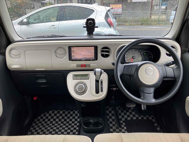 ミラココア ココアプラスＸ　ＥＴＣ　ナビ　ＴＶ　スマートキー　電動格納ミラー　ベンチシート　ＣＶＴ　盗難防止システム　ＡＢＳ　ルーフレール　衝突安全ボディ　エアコン　パワーステアリング　パワーウィンドウ　運転席エアバッグ（2枚目）