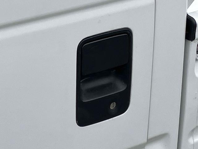 アクティトラック 　軽トラック　４ＷＤ　ＭＴ（7枚目）