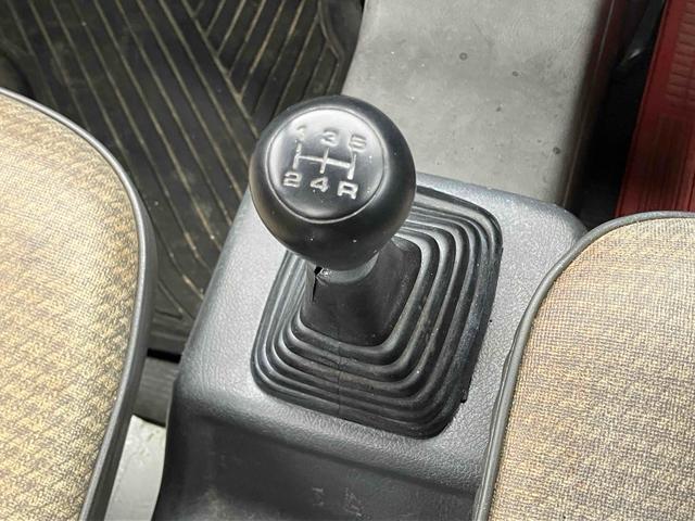 アクティトラック 　軽トラック　４ＷＤ　ＭＴ（25枚目）
