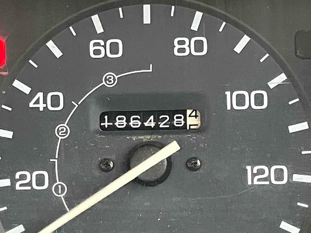 アクティトラック 　軽トラック　４ＷＤ　ＭＴ（29枚目）