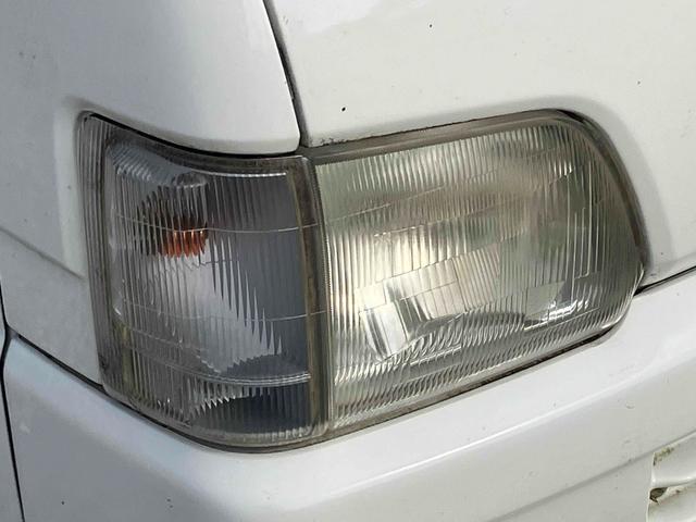 サンバートラック 　４ＷＤ　軽トラック　ＭＴ　エアコン　運転席エアバッグ（10枚目）