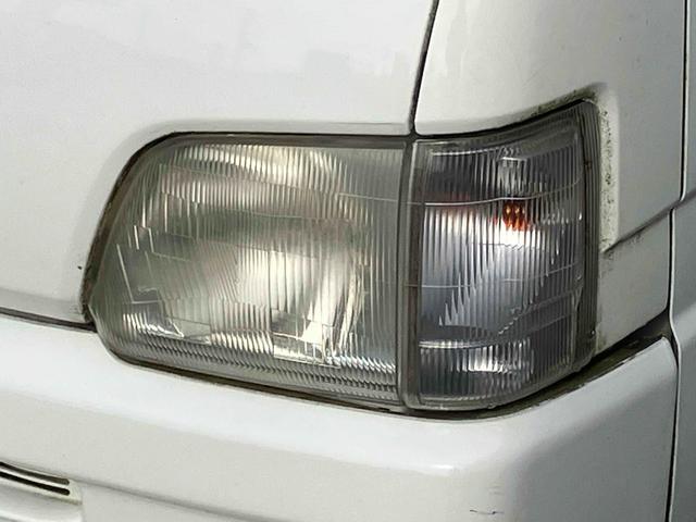 サンバートラック 　４ＷＤ　軽トラック　ＭＴ　エアコン　運転席エアバッグ（11枚目）