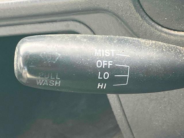 サンバートラック 　４ＷＤ　軽トラック　ＭＴ　エアコン　運転席エアバッグ（16枚目）