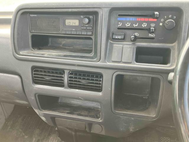 サンバートラック 　４ＷＤ　軽トラック　ＭＴ　エアコン　運転席エアバッグ（18枚目）