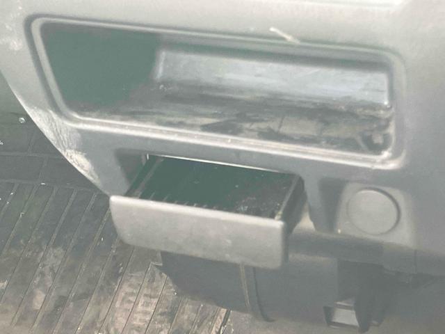 サンバートラック 　４ＷＤ　軽トラック　ＭＴ　エアコン　運転席エアバッグ（19枚目）