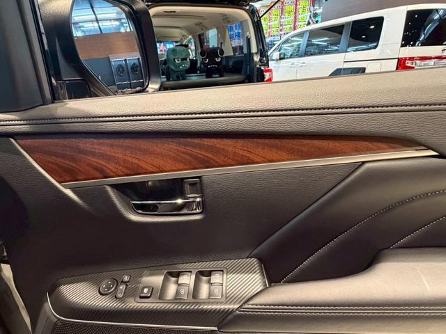 デリカD:5 P WARLOCKボディキット ALPINE11型ナビ ETC GOQBUTO/フロントバンパーガード MKW/マッドフラップ/ブラック エクシードバイザー リアエンブレムマットブラック塗装(44枚目)