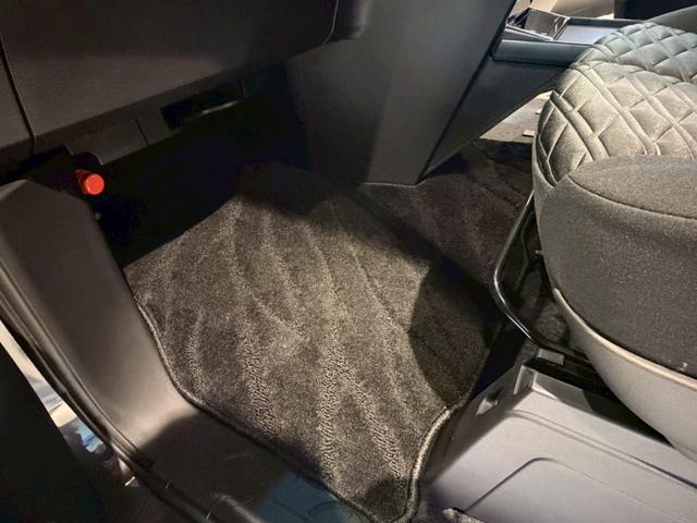 デリカD:5 P WARLOCKボディキット ALPINE11型ナビ ETC GOQBUTO/フロントバンパーガード MKW/マッドフラップ/ブラック エクシードバイザー リアエンブレムマットブラック塗装(59枚目)