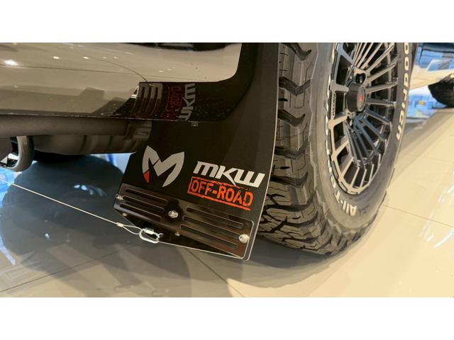 デリカＤ：５ ブラックエディション　ＢＫスタイル　ＡＬＰＩＮＥ１１型ナビ　ＥＴＣ　ＧＯＱＢＵＴＯ／フロントバンパーガード　ＭＫＷ／マッドフラップ／ブラック　ＢＬＡＣＫＥｄｉｔｉｏｎ（9枚目）