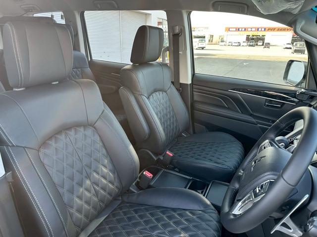 デリカD:5 ブラックエディション ALPINE11型ナビ ETC GOQBUTO/フロントバンパーガード MKW/マッドフラップ/ブラック 電動サイドステップレス 本革シート 両側電動スライドドア 電動パワーテールゲート(48枚目)