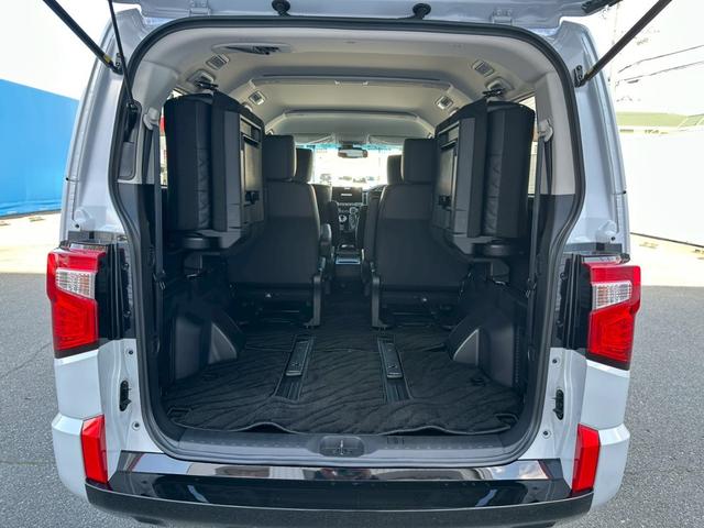 デリカD:5 ブラックエディション ALPINE11型ナビ ETC GOQBUTO/フロントバンパーガード MKW/マッドフラップ/ブラック 電動サイドステップレス 本革シート 両側電動スライドドア 電動パワーテールゲート(54枚目)