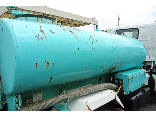 散水車 積載容量2000L サブE/G式 5速MT(19枚目)