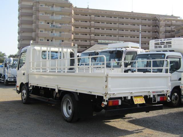 平ボディ 積載量1900kg 全低床 ワイド ロング アオリ開閉補助装置 排出ガス浄化装置 ディーゼル(2枚目)