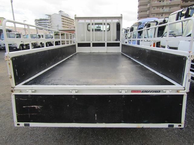 平ボディ 積載量1900kg 全低床 ワイド ロング アオリ開閉補助装置 排出ガス浄化装置 ディーゼル(13枚目)