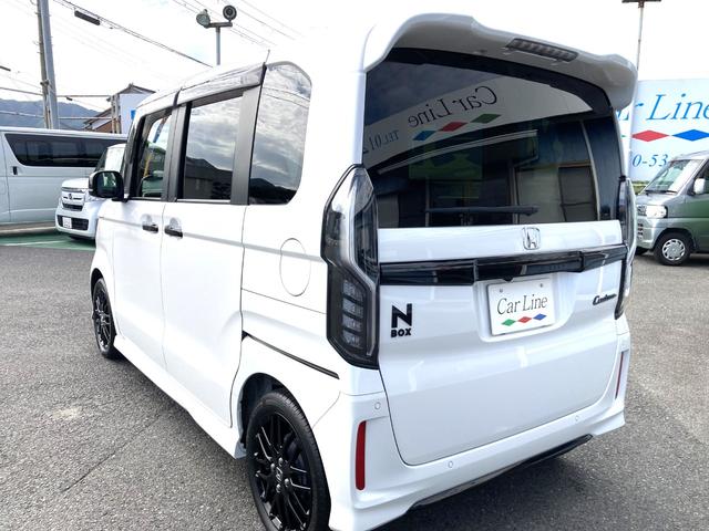 Ｎ－ＢＯＸカスタム Ｌターボ　スタイル＋ブラック　純正９インチナビ　フルセグＴＶ　バックカメラ　Ｂｌｕｅｔｏｏｔｈ　両側電動スライドドア　シートヒーター　Ｒクリアランスソナー　ＬＥＤヘッドライト　横滑り防止装置　衝突被害軽減ブレーキホンダセンシング（8枚目）
