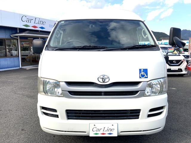 ハイエースバン 　ＤＸディゼル車　福祉車輌　車いす仕様車　Ａタイプ　車いす２台積　９人乗り（車いす２名・７人乗り）電動リフトアップ　スライドドア連動オートステップ　電動固定装置　ストレッチャー固定装置　イージークローザ（51枚目）