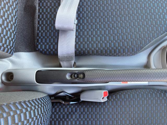 ダイナトラック 1.25t平ボディ ジャストロー 登録済み未使用車 荷台長3100 幅1600 高380 床面地上高745 車両総重量3055Kg 2.0ガソリン 5速ミッション Wタイヤ スチールデッキ(49枚目)