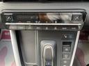 ハイブリッドＳ－Ｚ　１０．５インチディスプレイ　ＴＶ＋ＤＶＤデッキ　ＥＴＣ２．０ユニット　パノラミックビューモニター　３眼ＬＥＤヘッドランプ　ブラインドスポットモニター　トヨタチームメイト　安心降車アシスト（39枚目）