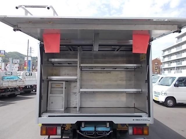エルフトラック 　積載２ｔ　ＡＴ　須河車体ボトルカー　パワーウインドウ　パワーステアリング　エアコン　アイドリングストップ　左電格ミラー　ディーゼル車（24枚目）