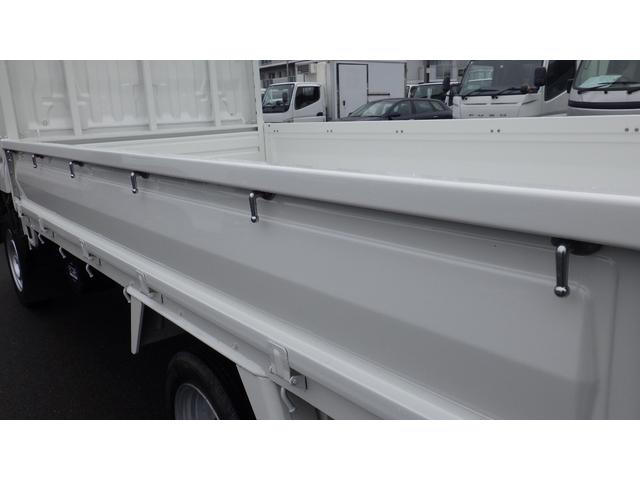 トヨエース ロングジャストロー　積載１．５ｔ　５ＭＴ　普通免許対応　車両総重量３，４２５ｋｇ　荷台内寸　長さ：３１０ｃｍ　幅：１６０ｃｍ　高さ：３８ｃｍ　パワーステアリング　パワーウィンドウ　ＥＴＣ　後輪Ｗタイヤ（16枚目）