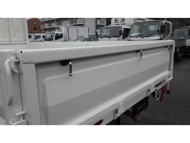 トヨエース ロングジャストロー　積載１．５ｔ　５ＭＴ　普通免許対応　車両総重量３，４２５ｋｇ　荷台内寸　長さ：３１０ｃｍ　幅：１６０ｃｍ　高さ：３８ｃｍ　パワーステアリング　パワーウィンドウ　ＥＴＣ　後輪Ｗタイヤ（17枚目）