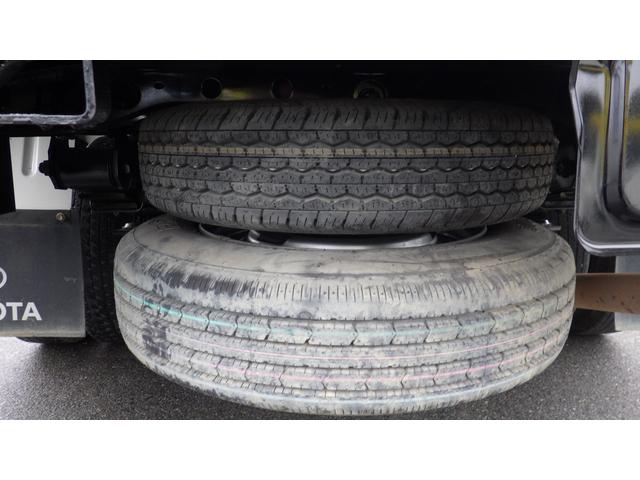 トヨエース ロングジャストロー　積載１．５ｔ　５ＭＴ　普通免許対応　車両総重量３，４２５ｋｇ　荷台内寸　長さ：３１０ｃｍ　幅：１６０ｃｍ　高さ：３８ｃｍ　パワーステアリング　パワーウィンドウ　ＥＴＣ　後輪Ｗタイヤ（34枚目）