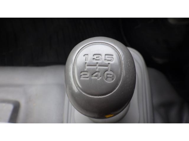 トヨエース ロングジャストロー　積載１．５ｔ　５ＭＴ　普通免許対応　車両総重量３，４２５ｋｇ　荷台内寸　長さ：３１０ｃｍ　幅：１６０ｃｍ　高さ：３８ｃｍ　パワーステアリング　パワーウィンドウ　ＥＴＣ　後輪Ｗタイヤ（46枚目）