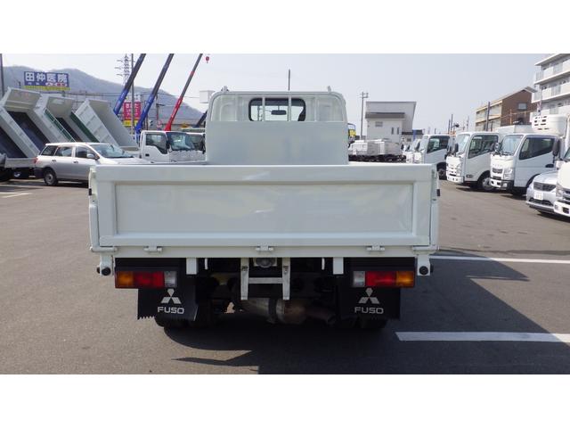 キャンター 全低床　積載２ｔ　ＡＴ　床縞板　ロープフック３対　車線逸脱警報装置　ＥＺＧＯ（坂道発進補助装置）荷台内寸　長さ：３１０ｃｍ　幅：１６０ｃｍ　高さ：３８ｃｍ　キーレスリモコン　ＥＴＣ（7枚目）