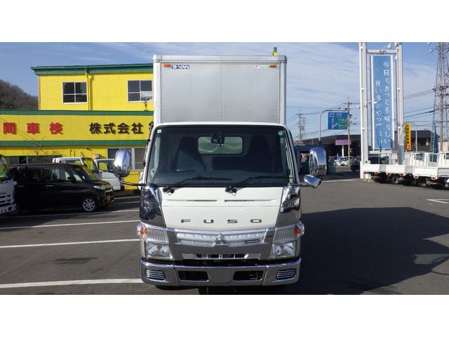 キャンター ロング全低床　積載３ｔ　ＡＴ　アルミバン　左スライドドア　ラッシングレール２段　車両総重量５，８９５ｋｇ　荷台内寸　長さ：３０５ｃｍ　幅：１７６ｃｍ　高さ：２０５ｃｍ　バックモニター　社外オーディオ（3枚目）