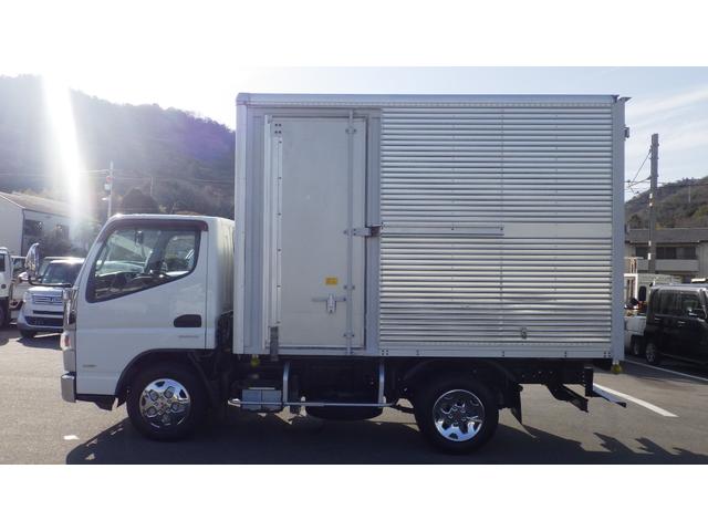 キャンター ロング全低床　積載３ｔ　ＡＴ　アルミバン　左スライドドア　ラッシングレール２段　車両総重量５，８９５ｋｇ　荷台内寸　長さ：３０５ｃｍ　幅：１７６ｃｍ　高さ：２０５ｃｍ　バックモニター　社外オーディオ（6枚目）