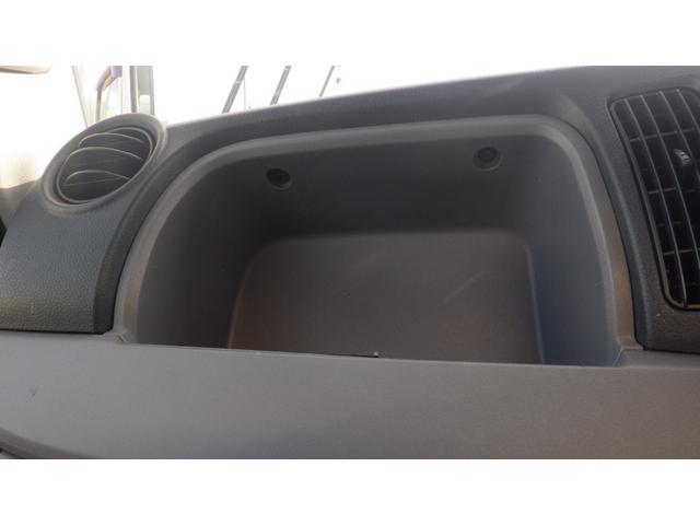 キャンター ロング全低床　積載３ｔ　ＡＴ　アルミバン　左スライドドア　ラッシングレール２段　車両総重量５，８９５ｋｇ　荷台内寸　長さ：３０５ｃｍ　幅：１７６ｃｍ　高さ：２０５ｃｍ　バックモニター　社外オーディオ（49枚目）