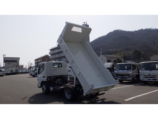 キャンター 全低床ダンプ　積載３ｔ　新明和製ローダーダンプ　ＳＤ２－３３　ラジコン付　衝突軽減ブレーキ　車線逸脱警報装置　左電格ミラー　ＬＥＤヘッドライト＆ＬＥＤフォグ　フル液晶メーター　ステアリングスイッチ　交通標識認識機能（14枚目）