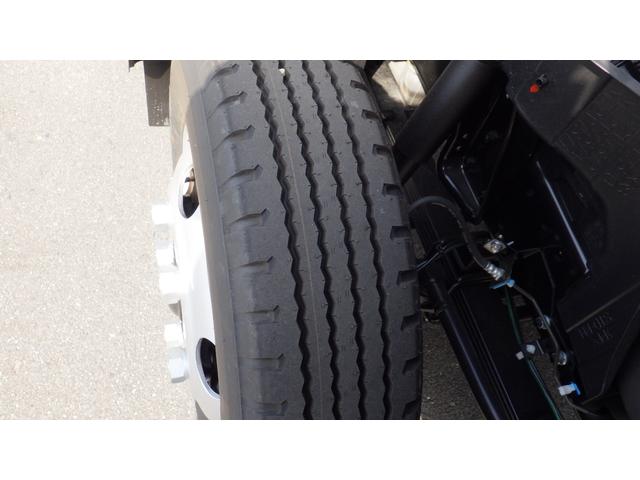 キャンター 全低床ダンプ　積載３ｔ　新明和製ローダーダンプ　ＳＤ２－３３　ラジコン付　衝突軽減ブレーキ　車線逸脱警報装置　左電格ミラー　ＬＥＤヘッドライト＆ＬＥＤフォグ　フル液晶メーター　ステアリングスイッチ　交通標識認識機能（35枚目）