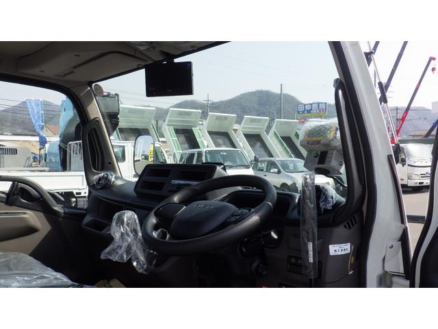 キャンター 全低床ダンプ　積載３ｔ　新明和製ローダーダンプ　ＳＤ２－３３　ラジコン付　衝突軽減ブレーキ　車線逸脱警報装置　左電格ミラー　ＬＥＤヘッドライト＆ＬＥＤフォグ　フル液晶メーター　ステアリングスイッチ　交通標識認識機能（39枚目）