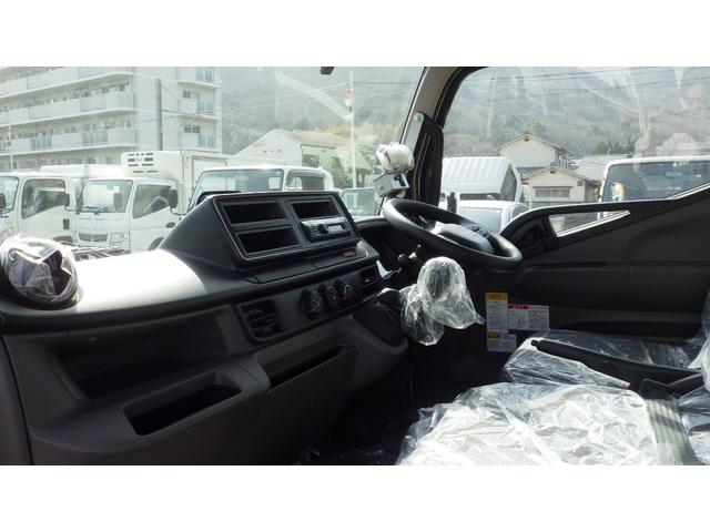 キャンター 全低床ダンプ　積載３ｔ　新明和製ローダーダンプ　ＳＤ２－３３　ラジコン付　衝突軽減ブレーキ　車線逸脱警報装置　左電格ミラー　ＬＥＤヘッドライト＆ＬＥＤフォグ　フル液晶メーター　ステアリングスイッチ　交通標識認識機能（40枚目）