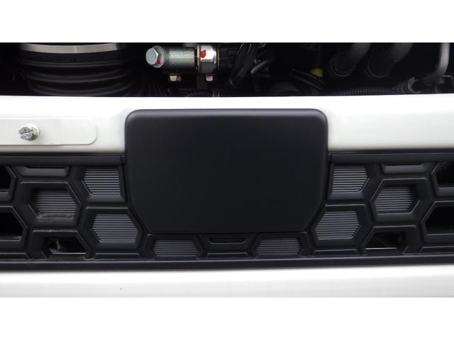 キャンター ロング全低床　積載２ｔ　極東製垂直パワーゲート　Ｖ６０１Ｃ　衝突軽減ブレーキ　車線逸脱警報装置　ＬＥＤヘッドライト＆ＬＥＤフォグ　フル液晶メーター　ステアリングスイッチ　交通標識認識機能　リアビューカメラ（37枚目）