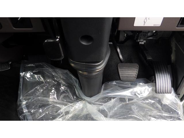 キャンター ロング全低床　積載２ｔ　極東製垂直パワーゲート　Ｖ６０１Ｃ　衝突軽減ブレーキ　車線逸脱警報装置　ＬＥＤヘッドライト＆ＬＥＤフォグ　フル液晶メーター　ステアリングスイッチ　交通標識認識機能　リアビューカメラ（51枚目）