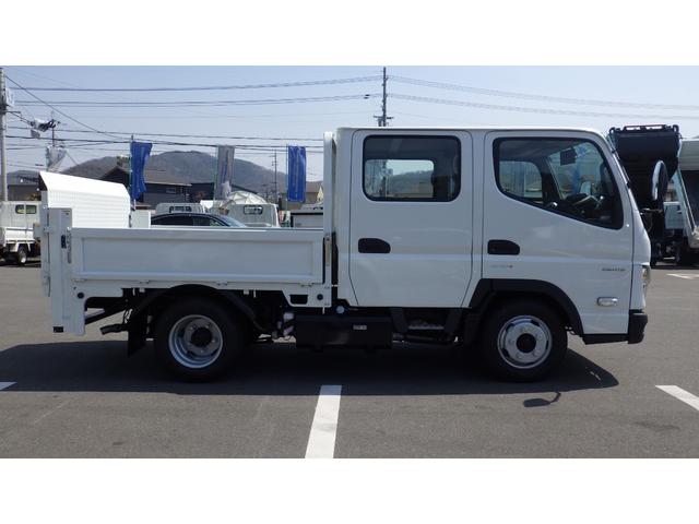 キャンター Ｗキャブ全低床　積載２ｔ　極東製垂直パワーゲート　Ｖ６０１　衝突軽減ブレーキ　車線逸脱警報装置　ＬＥＤヘッドライト＆ＬＥＤフォグ　フル液晶メーター　ステアリングスイッチ　交通標識認識機能　リアビューカメラ（5枚目）